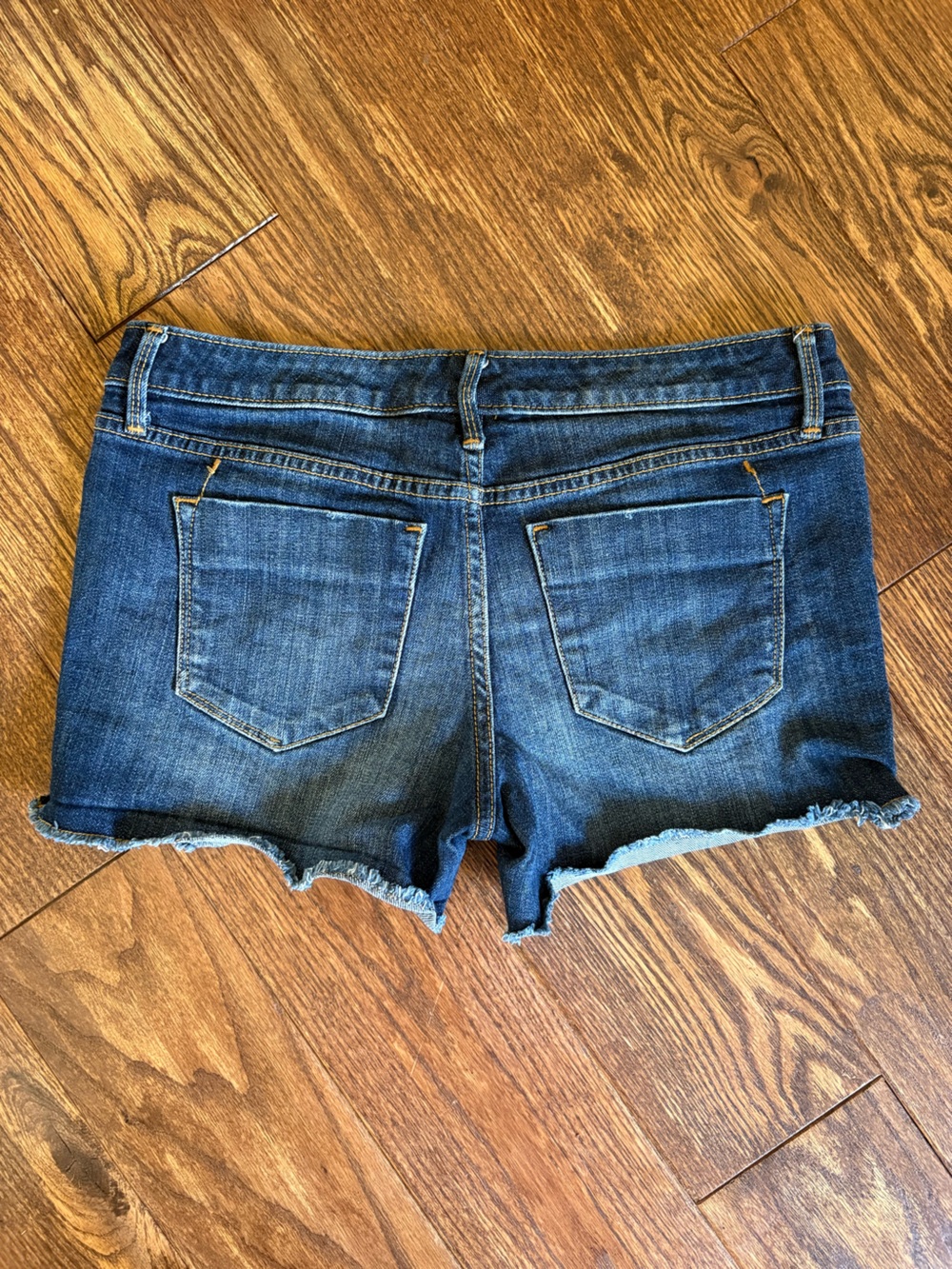 Mossimo Jean shorts - Picture 2 of 3